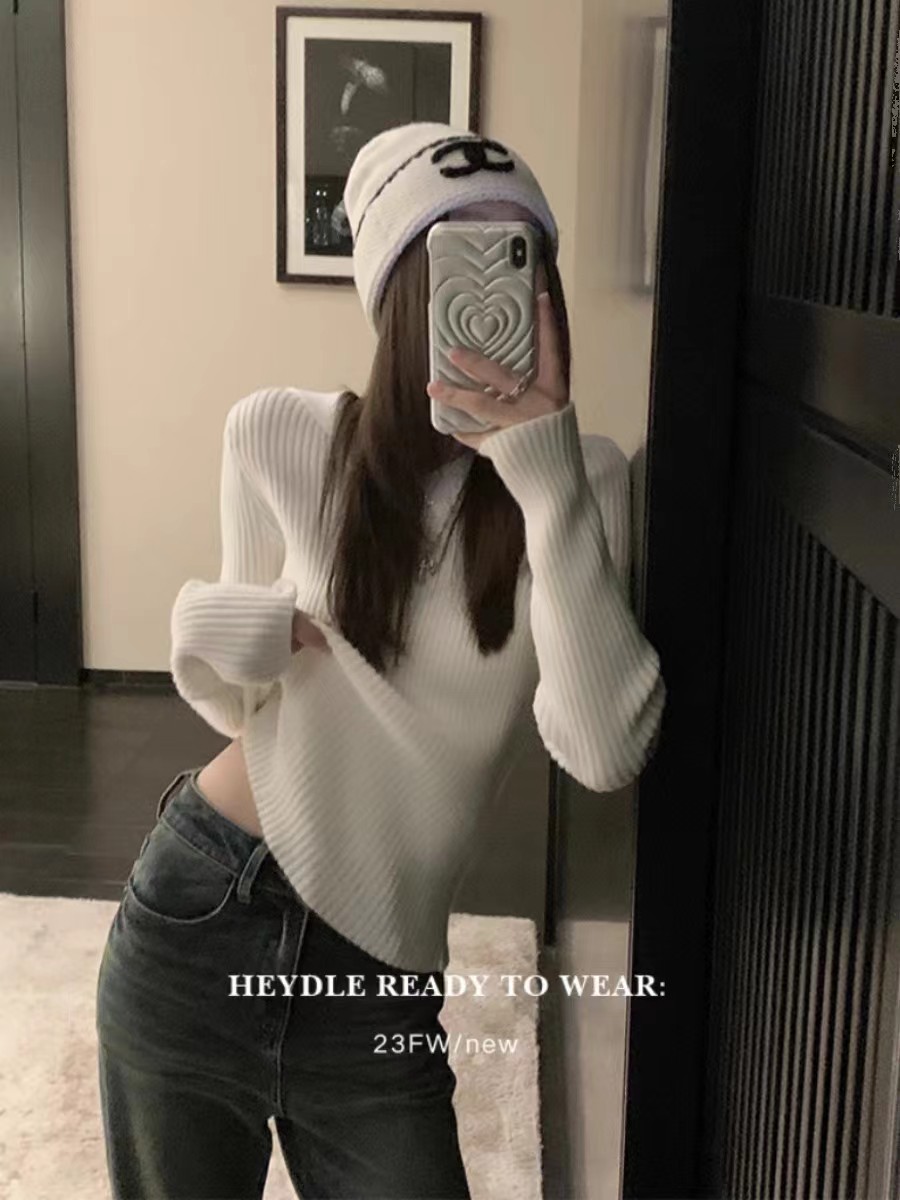 Black Bean Heng Heng knits warm* new autumn and winter new lazy style sweater women's short bottoming hooded woolen top