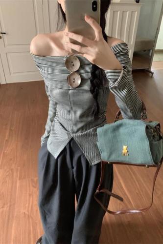 Actual shot ~ Striped off-shoulder long-sleeved T-shirt for women, autumn new design, niche slim-fit hot girl one-shoulder top