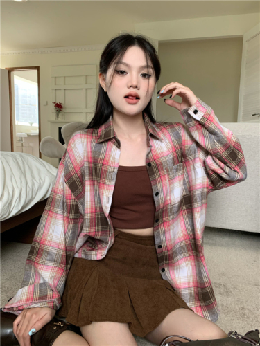 Actual shot of autumn and winter brushed loose lapel plaid shirt top cardigan