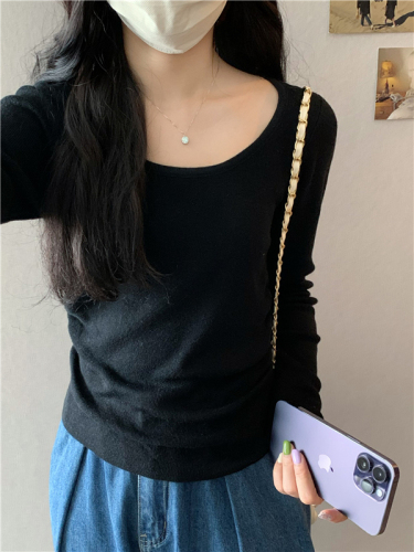 Real shot of long-sleeved T-shirt for women in autumn new slim-fitting waist-cinching pleated bottoming shirt top