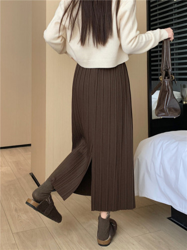 Actual shot of 2024 new autumn pleated skirt for women, high waist slimming and drapey mid-length slit A-line skirt