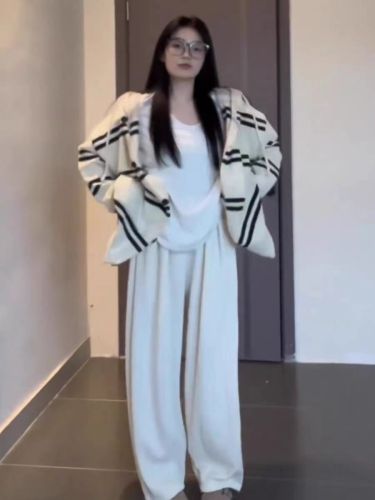 慵懒风高级感条纹毛衣女秋季2024年新费尔岛针织开衫连帽外套秋冬