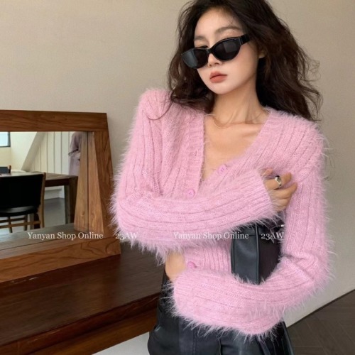 Actual shot of Korean style spring and autumn design, slim fit and versatile single-breasted V-neck faux mink backless shoulder-padded sweater cardigan