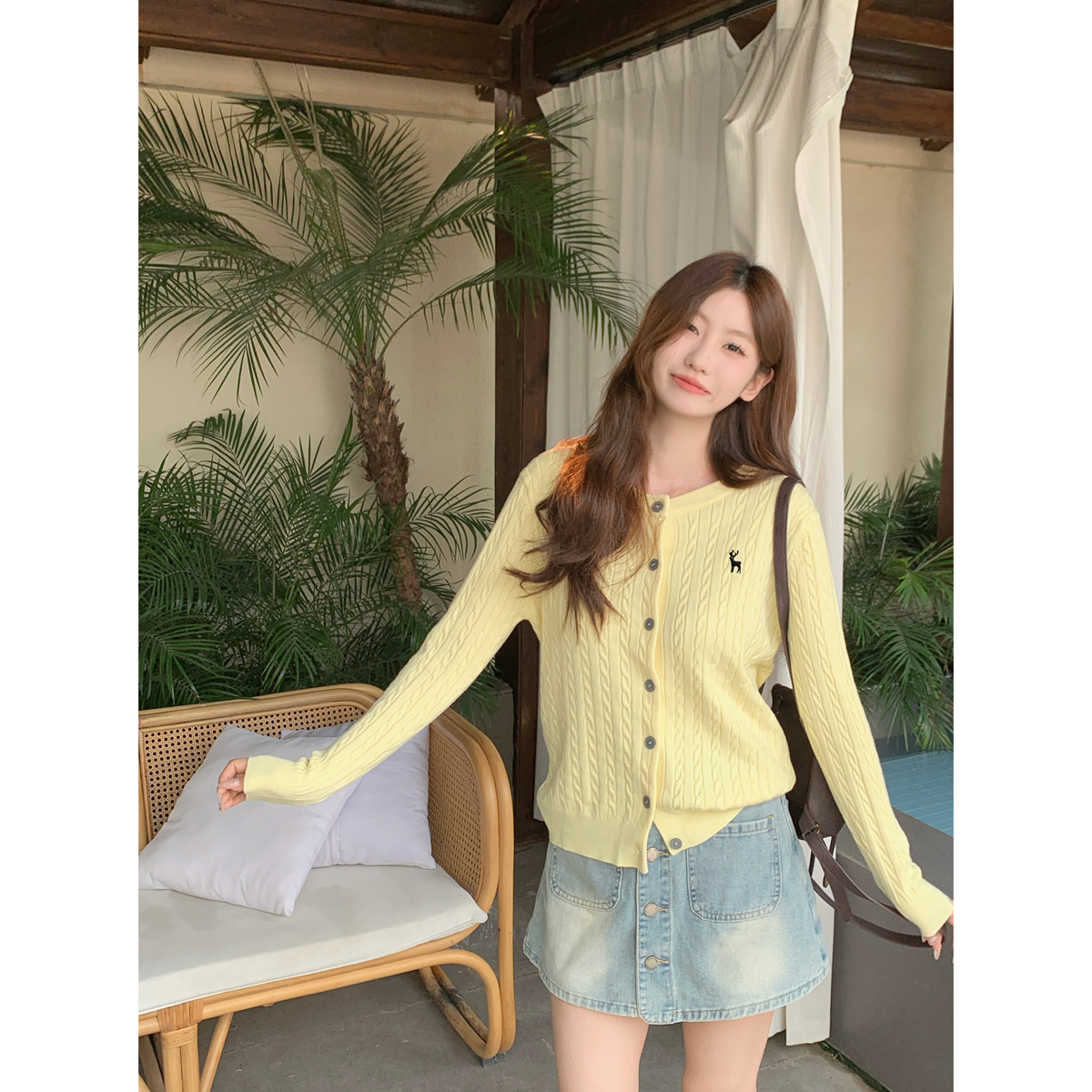 Real shot of autumn and winter Korean style loose twist age-reducing single-breasted Andy velvet knitted long-sleeved cardigan top for women