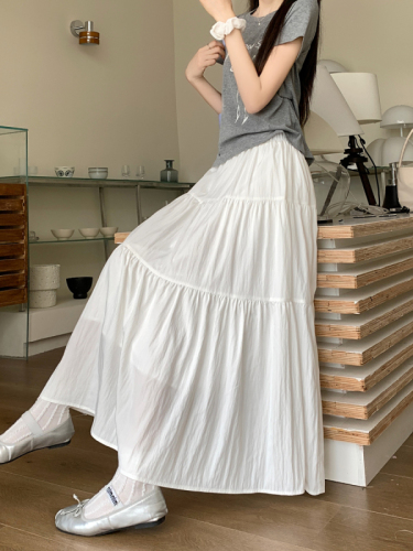 Real shot of white skirt for women, sweet age-reducing waist, slimming and layered A-line long skirt 2024 autumn