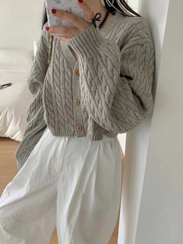 South Korea's Dongdaemun Lantern Sleeve V-neck Twist Sweater Jacket Short Outerwear Women's Loose High Waist Knitted Cardigan