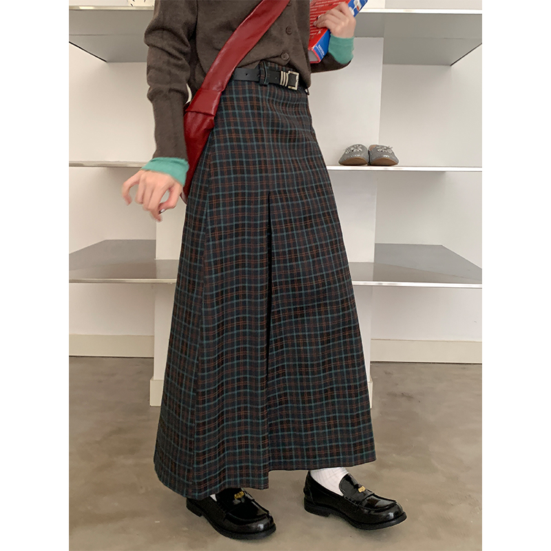 Real shot of autumn and winter new retro plaid wide skirt for women 2024 new versatile casual slimming a-line skirt
