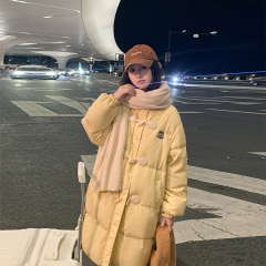 Real shot of Pudding Bear down jacket for women in winter 2024 new style mid-length college style small man jacket and cotton jacket trend