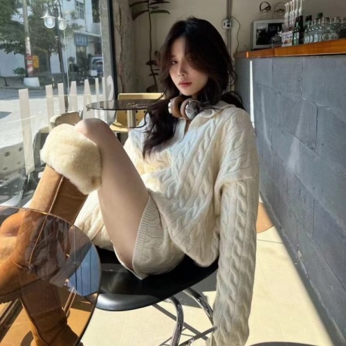 Korean style new lazy style POLO collar sweater pullover sweater + casual shorts suit for women