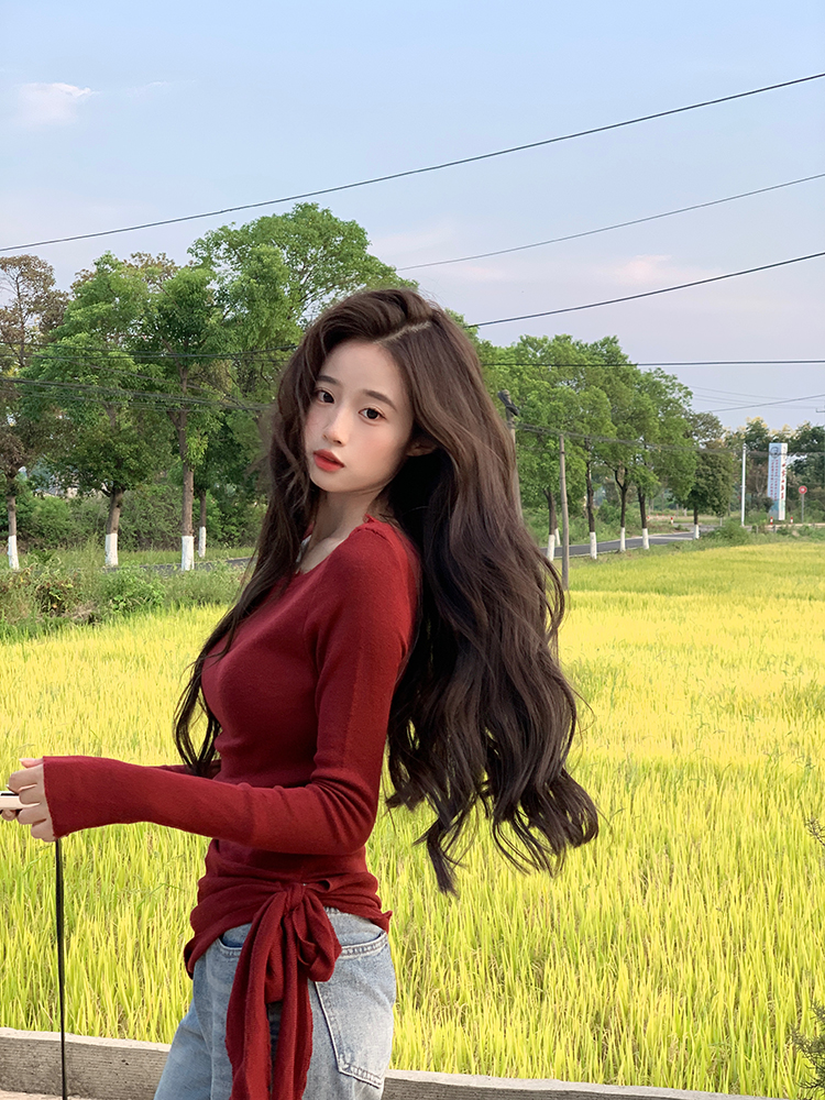 Actual shot~Design niche strappy slim long-sleeved sweater for women in autumn