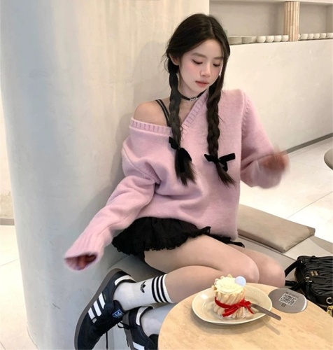 2024 Korea Dongdaemun GLYP internet celebrity style knitted V-neck back bow jacquard sweater