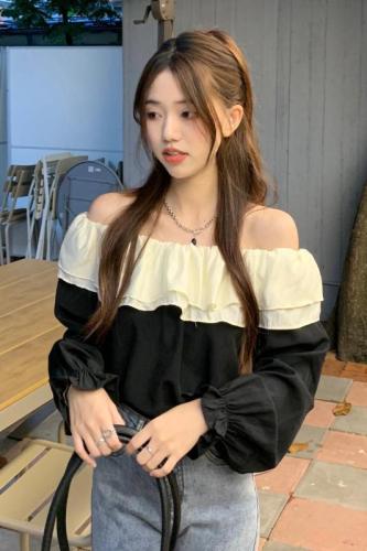 Actual shot of one-shoulder blouse for women with ruffled design, French super fairy sweet and spicy off-shoulder chiffon blouse for women