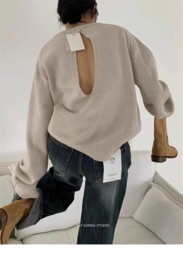 Exclusive type Korean simple commuting design, hollow backless loose round neck knitted sweater