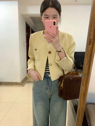 Actual shot of Korean style chic yellow short jacket with high-end niche tops