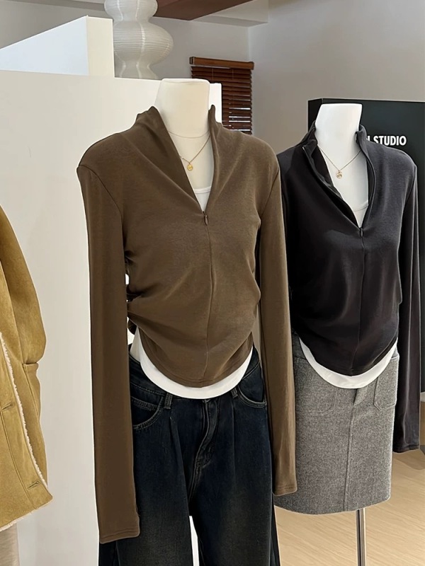 Fake two-piece bottoming shirt for women in autumn and winter with stand-up collar, high-end temperament top, slim-fitting half-zip, half-high collar T-shirt