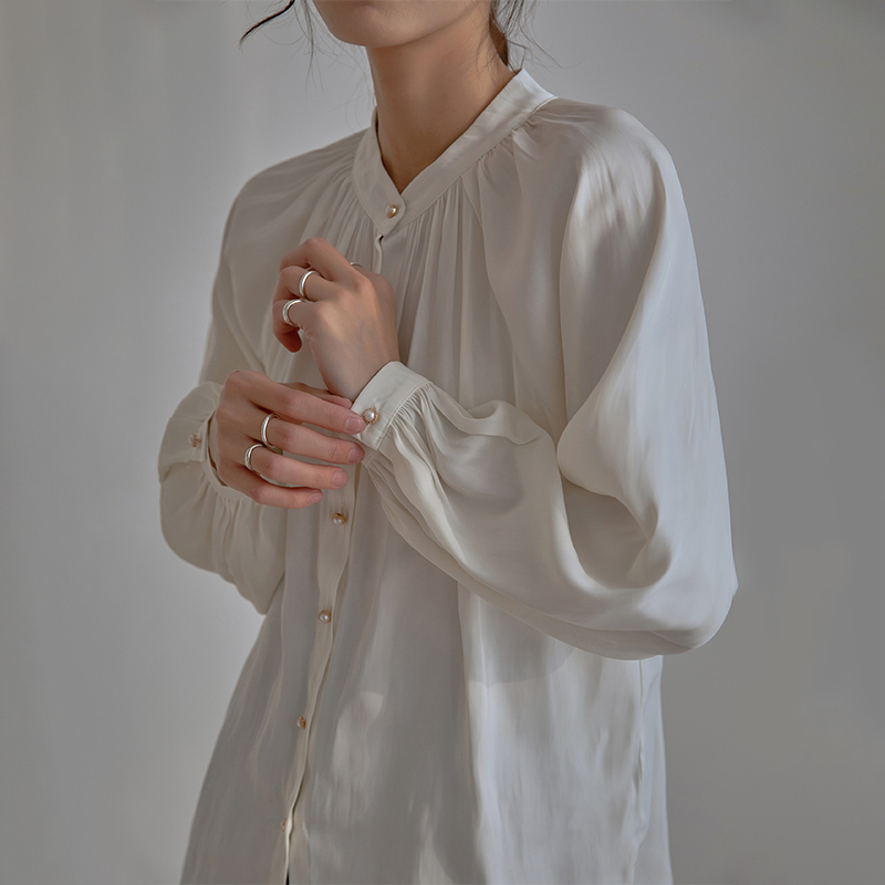 White acetate satin pleated shirt women's autumn French retro stand-up collar lantern sleeve temperament top