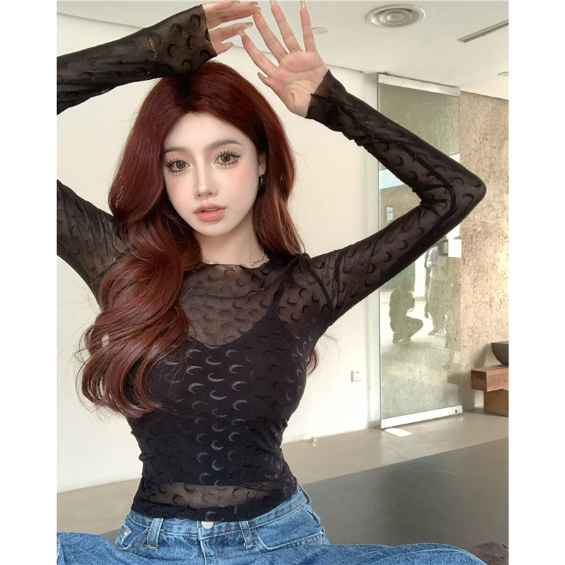 Real shot!  Moon mesh thin slightly see-through long-sleeved T-shirt with tight camisole suit