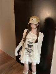 Sun protection blouse women's new hot style thin lazy style long-sleeved T-shirt design top