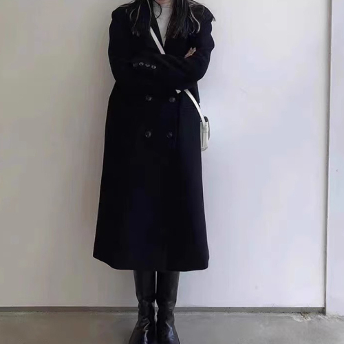 Black woolen coat for women in autumn and winter Hepburn style high-end long woolen coat for small people new hot style