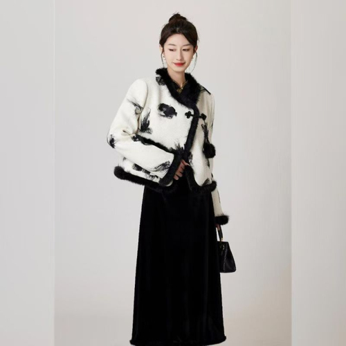 Temperament and fashionable women's winter short woolen jacket, versatile western style skirt, retro new Chinese style suit