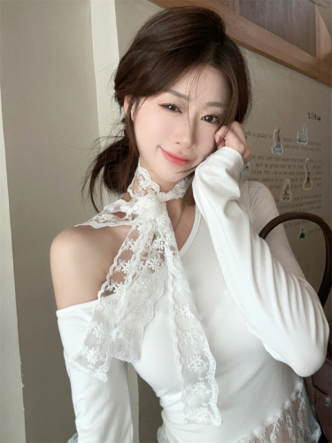 Actual shot~ Design niche lace-up lace splicing sloping shoulder slimming slim long-sleeved T-shirt