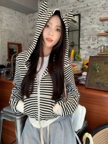 Little devil striped coat spring and autumn new Korean style short hooded zipper sweatshirt cardigan