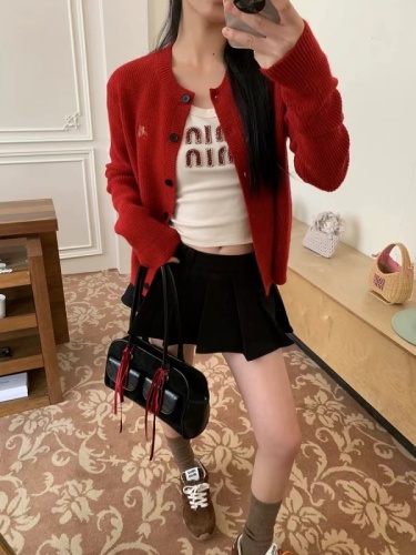 Knitted sweater women's inner layer 2024 new autumn and winter bottoming top design New Year red sweater cardigan