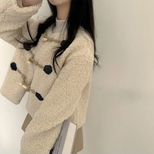 Lamb fur coat for women 2024 new autumn and winter Korean version small short horn button furry top