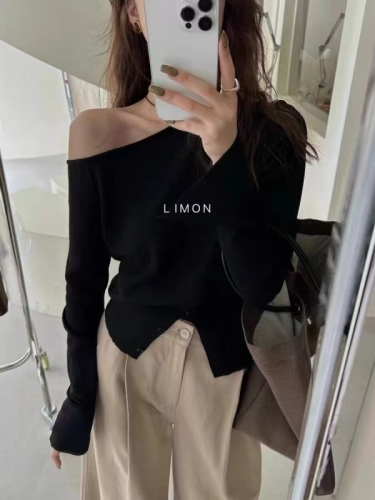 THE LEMON lemon green tea design, lazy slanted shoulder slit sweater, autumn long-sleeved solid color top