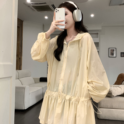 Breast-type loose and thin ice silk sun protection clothing for women in autumn with a small fragrance and personalized hooded cardigan jacket