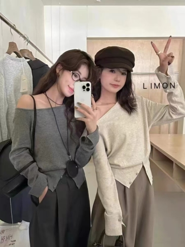 THE LEMON lemon green tea design, lazy slanted shoulder slit sweater, autumn long-sleeved solid color top