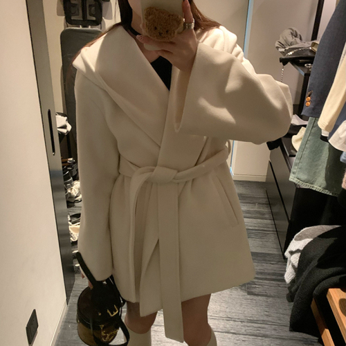 French style white hooded woolen coat for women in autumn and winter, ladylike light and mature style, high-end cape coat