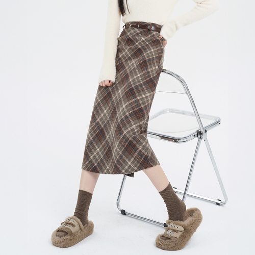 Plaid mid-length skirt with hip-covering woolen plaid autumn and winter thick high-waisted woolen skirt for women