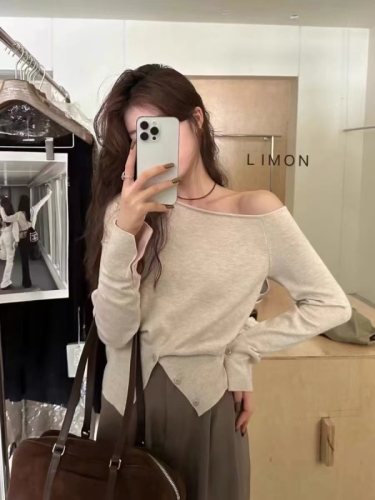 THE LEMON lemon green tea design, lazy slanted shoulder slit sweater, autumn long-sleeved solid color top