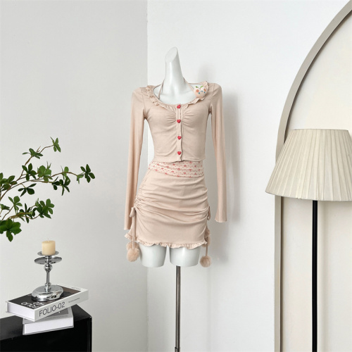 Reese Withers Peach in the World Sweet and Slim Fit Top and Skirt for Autumn