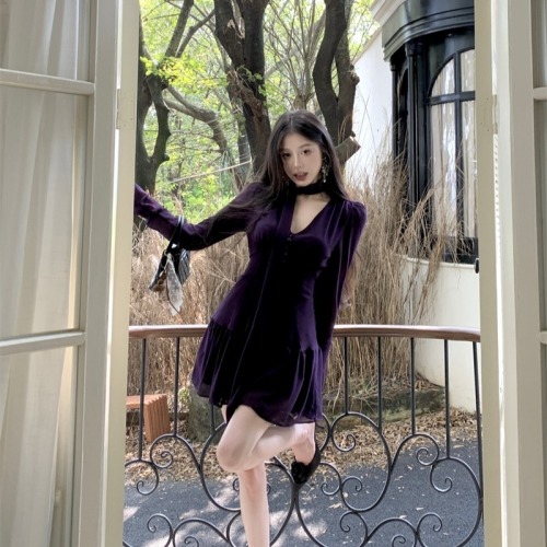 Real shot~French style V-neck waist A-line skirt for women in autumn sexy royal sister purple short skirt with ribbon