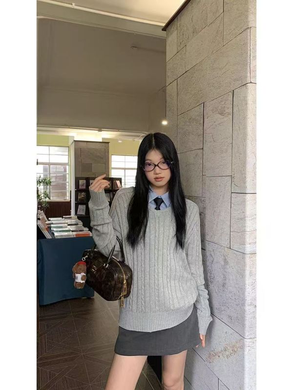 Blue shirt for women spring and autumn 2024 new top long-sleeved beautiful temperament French design shirt for women