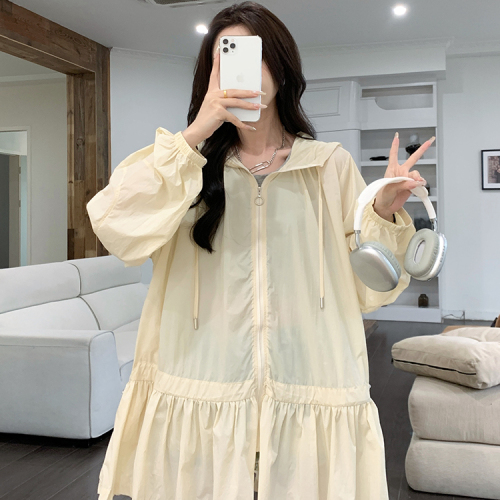 Breast-type loose and thin ice silk sun protection clothing for women in autumn with a small fragrance and personalized hooded cardigan jacket