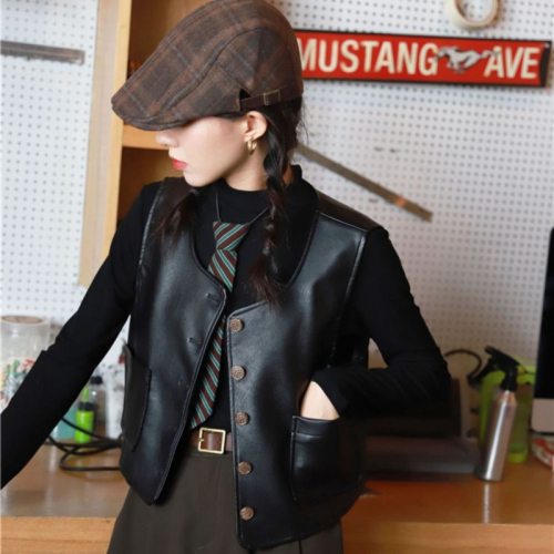 2024 autumn and winter new style single-breasted pu leather vest short round neck vest jacket women's top retro waistcoat