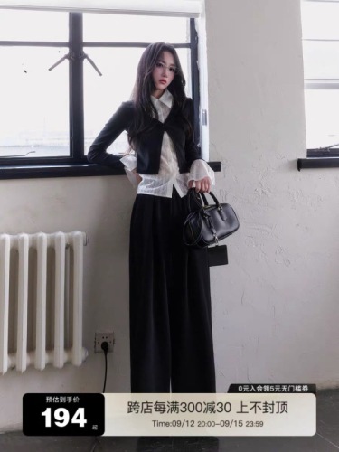 Yuzhi yuzhi design fake two-piece top dark gray sweater spliced ​​temperament slim bell sleeve shirt