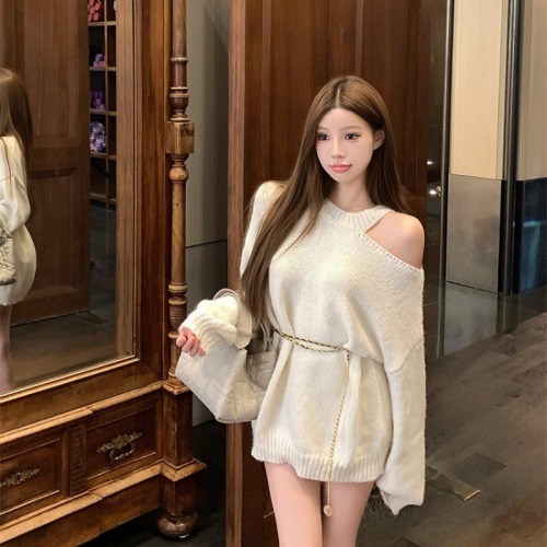 Actual shot of new autumn and winter pure desire off-shoulder knitted sweater dress