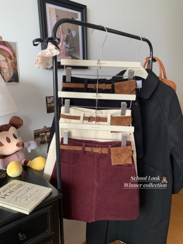 Real shot of Angora red corduroy skirt, A-line short culottes, small retro hip-hugging skirt, autumn and winter