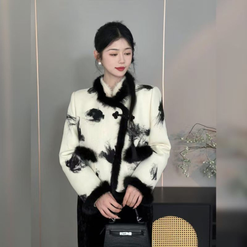 Temperament and fashionable women's winter short woolen jacket, versatile western style skirt, retro new Chinese style suit