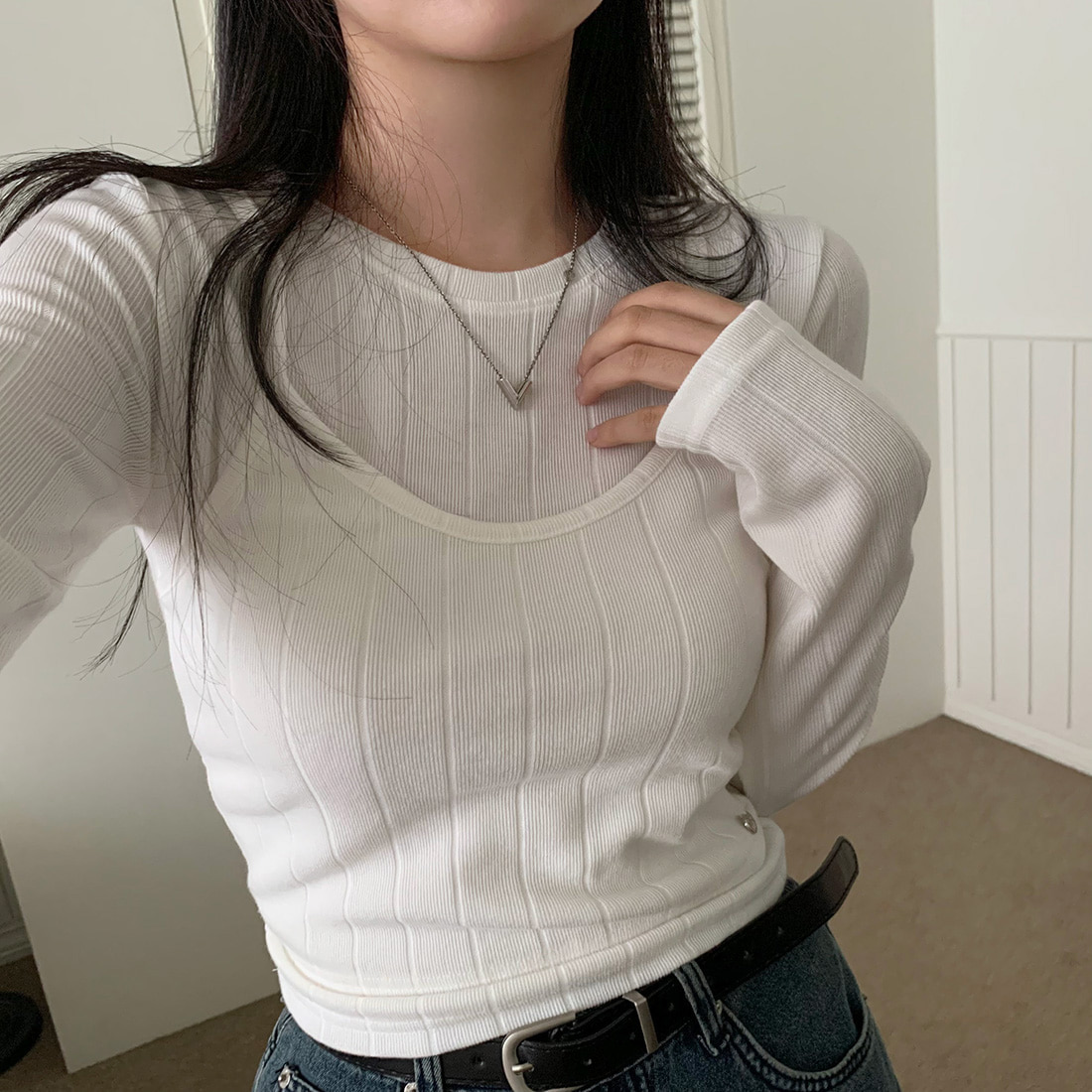Korean chic autumn new retro slim round neck splicing suspenders fake two-piece T-shirt for women