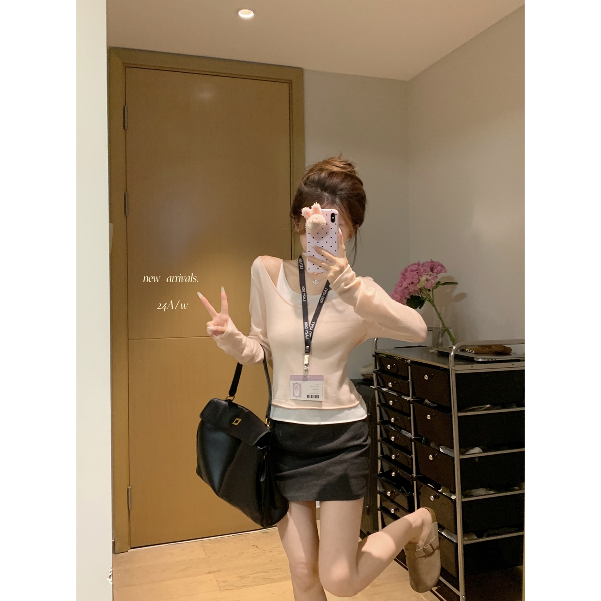 Real shot of autumn and winter Korean style round neck contrast color gentle fake two-piece soft waxy 6 wool knitted bottoming long-sleeved top