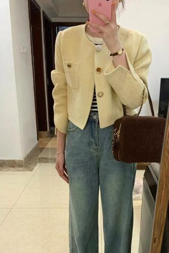 Actual shot of Korean style chic yellow short jacket with high-end niche tops