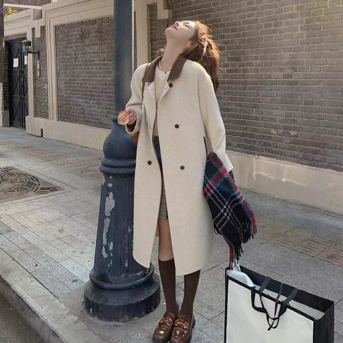 Korean beige coat women's mid-length 2024 autumn and winter new niche design contrasting color lazy style woolen coat