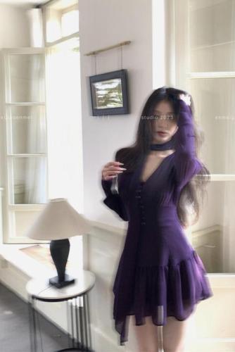 Real shot~French style V-neck waist A-line skirt for women in autumn sexy royal sister purple short skirt with ribbon