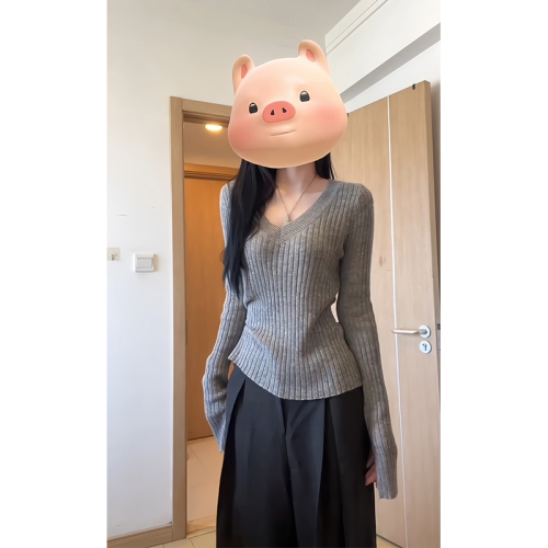 Grey Crew Neck Knit Top Long Sleeve Women's Fitted Thin Base Layer Shirt Korean Style Early Autumn Outfit