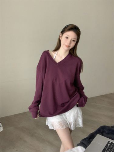 Actual shot of pure lust style sexy halter neck lace splicing dress for women in early autumn layered loose large sweatshirt